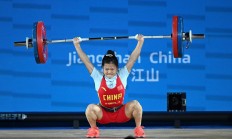 世俱杯注册网站:举重亚锦赛：赵金红包揽女子45公斤级三项冠军 打破抓举世界纪录